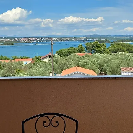 Maslina Appartement *