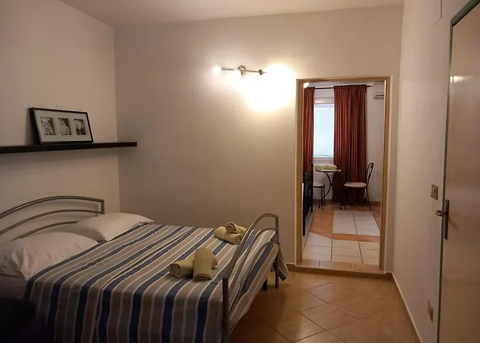 Апартаменты Maslina Kraj (Zadar)